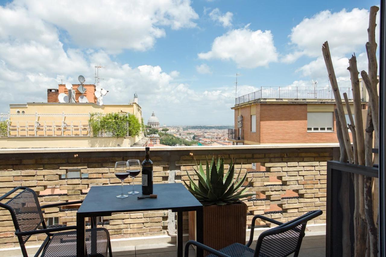 Rome As You Feel - Vatican Terrace Apartments With View ภายนอก รูปภาพ